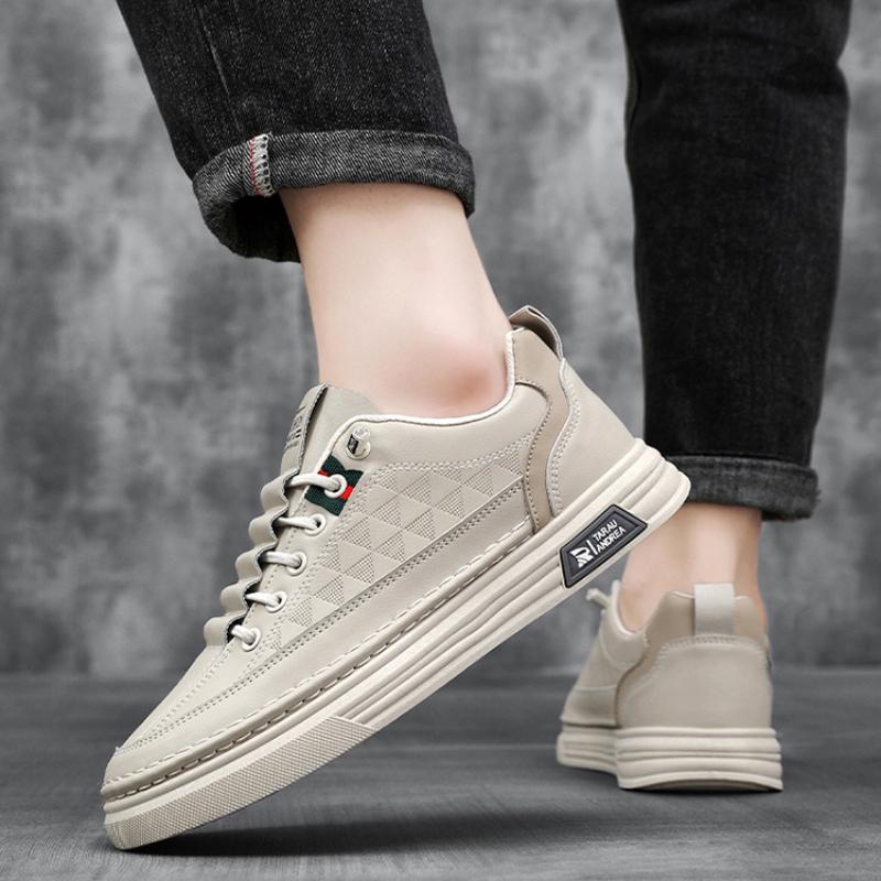 Pánské tenisky Módní kožené ležérní boty Venkovní lehké řidičské boty Chůze Ploché boty pro muže Bílé tenisky Lakované boty