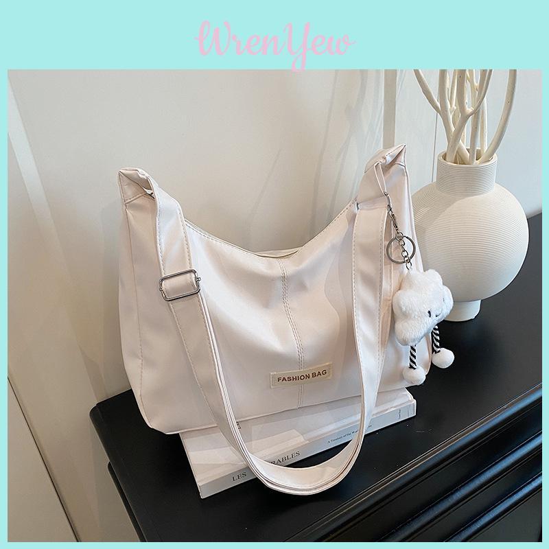 Simple Solid Color Letter Decoration Women Casual Shoulder Bag With Pendant For Daily Use