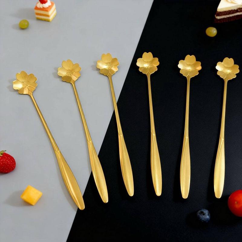 5 pièces Cuillères à Glace Accessoires de Cuisine Ménagers Cuillères à Café à Thé en Acier Inoxydable Cuillère à Dessert Café Florale Cuillère à Thé à Long Manche