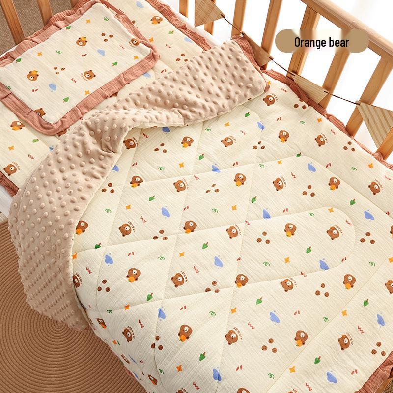 Three-Piece Pure Cotton Baby Bedding Set - Bean Cover Blanket, Cloud Pillow, Ruffled Quilt for Spring/Autumn