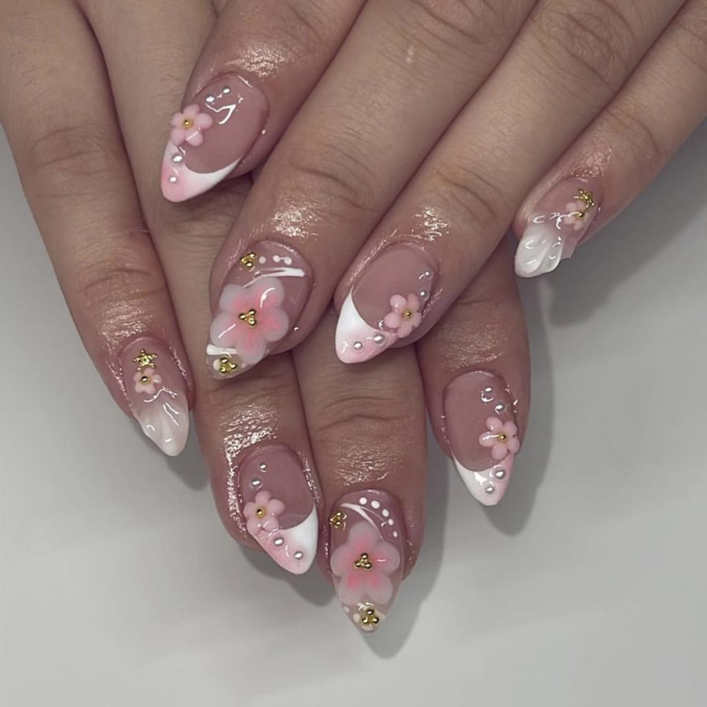 24pcs Wearable Press On Nails Strawberry Bow Design Nails Tips Red Short Almond Pearl Starlight Fake Nail Art Flower False Nails