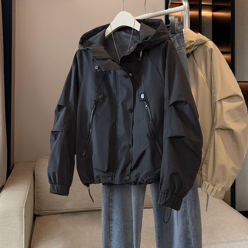 Płaszcz trenczowy z kapturem w stylu europejsko-amerykańskim dla kobiet w dużych rozmiarach - Wyszczuplający, luźny krój, na wiosnę/jesień