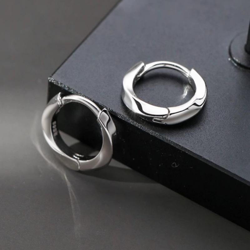 

Twist Plain Ring Earrings Women S Light Luxury Niche Design Sense High Fashion Ear Buckle Trendy Men S Earrings платиновый