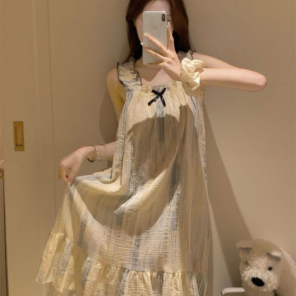 Women's Summer Retro Camisole Pajama Dress with Built-in Bra, Sweet Style, Versatile for Outdoor and Home Wear.