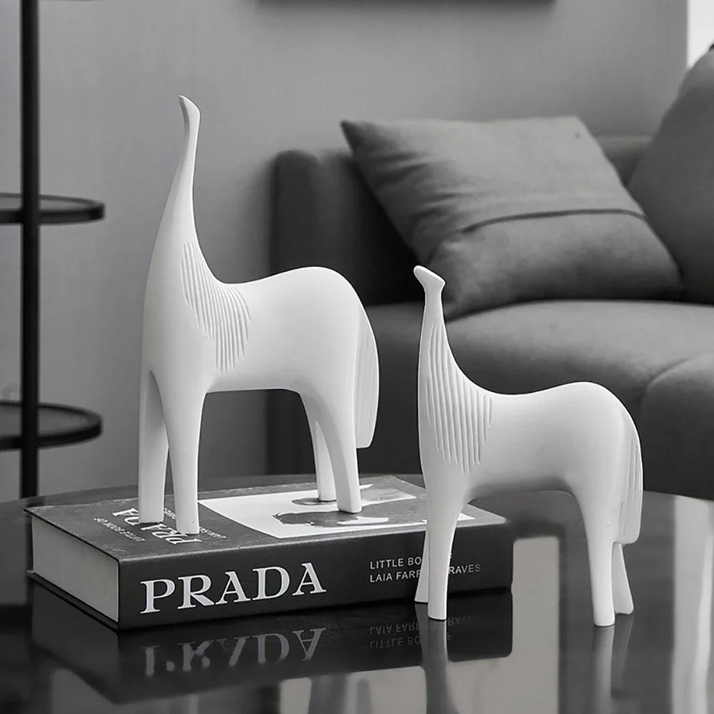 Decor Abstract 2Pcs Horse Statue Living Room Decor Animal Sculpture Office Desk Accessories Resin Ornament Gift Simple Home