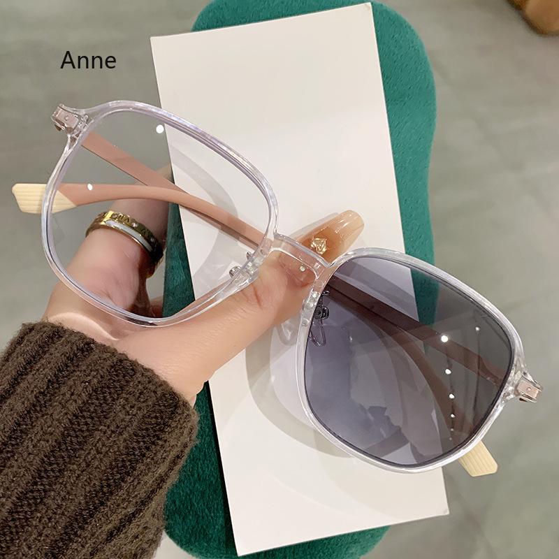Neutral New Retro Photochromic Myopia Glasses Oversized Frames Women'S Fashion Square High-Definition Anti-Blue Light Glasses