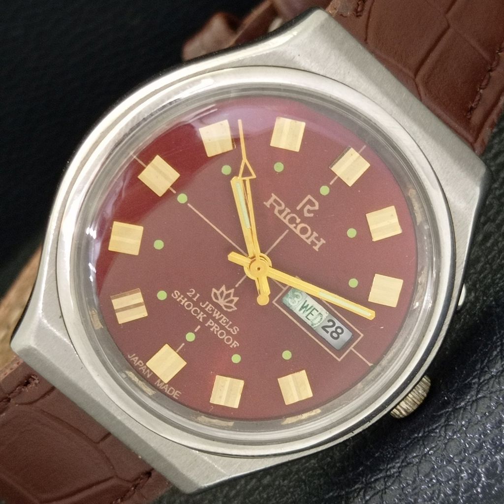 VINTAGE RICOH R31 AUTOMATIC JAPAN MENS RED COLOR DIAL WATCH a500615-5 R153-a500615