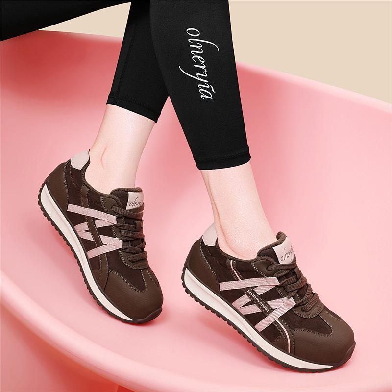 Autumn and Winter German Training Shoes Women's New Velvet Flat-soled Forrest Gump Shoes Versatile Sports and Leisure Board Shoes Cotton Shoes