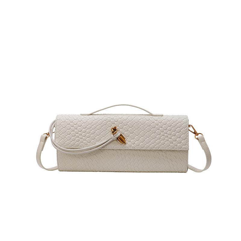 New woven dinner bag, baguette bag, organ bag, horizontal portable shoulder messenger bag.