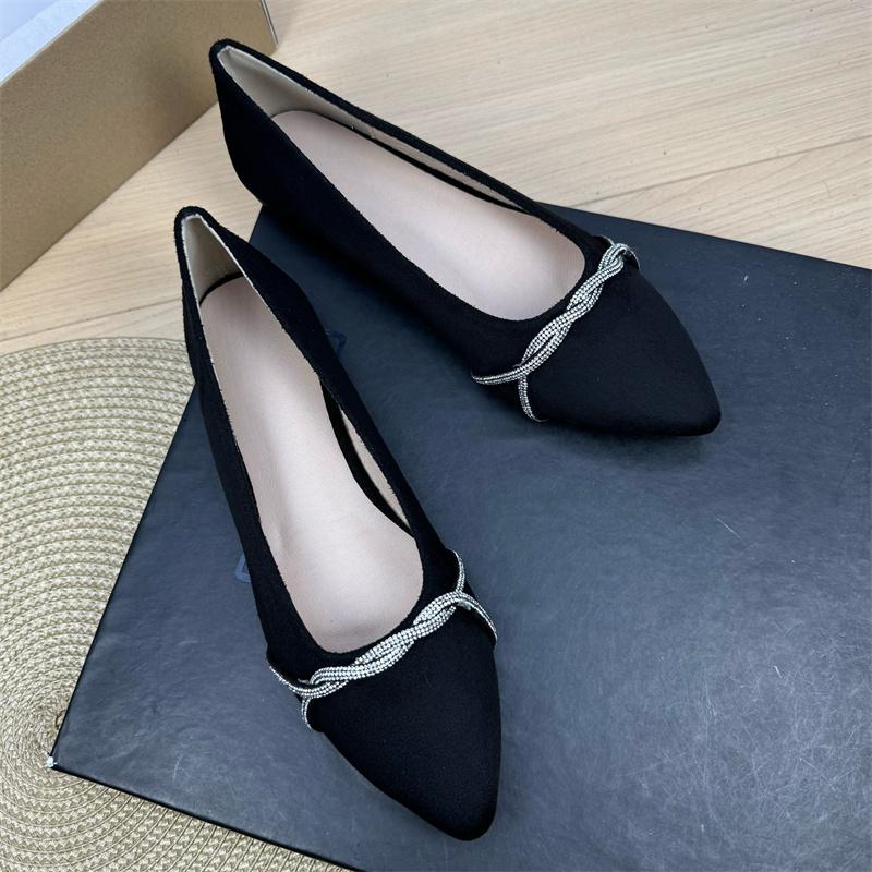 

Fashion Flat Shoes for Women Spring Autumn 2025 New Pointed Soft Soled Professional Work Shoes Black Plus Size Women s Shoes 42 43 44 35