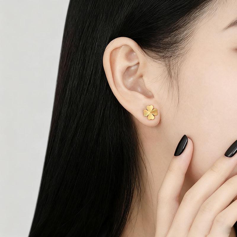 Korean Style Laser-Etched Four-Leaf Clover Heart Ear Studs - Fashionable Titanium Steel Earrings for Women