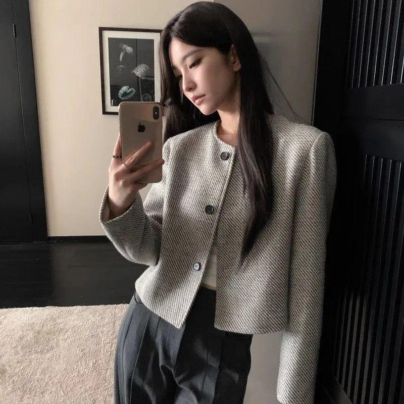 2025 Spring/Autumn French Style Retro Striped Jacket, Round Neck, Single-Breasted, Loose Fit.
