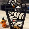 Feiertags-Ausstellungsständer Spinnennetz-Regal in Sargform, 3D-gedrucktes gotisches mehrstufiges Mini-Figurenregal, Figuren-Aufbewahrungskoffer Halloween Schwarz Hohl