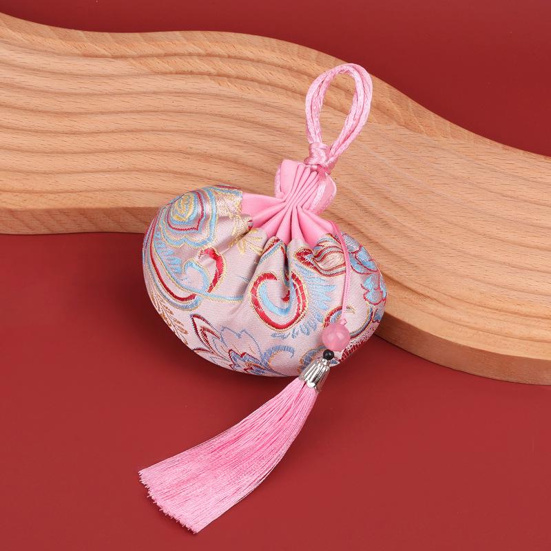 Scented Sachet: Hanging Cotton Linen Bag with Traditional Chinese Medicine Aroma for Bedroom