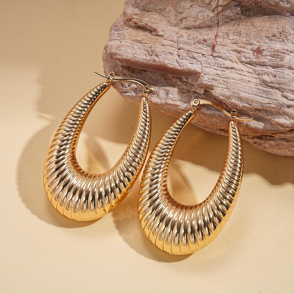 Heavy Industry Geometric Oval Glossy Ear Buckle Personalized Environmental Protection Cold Wind Earrings