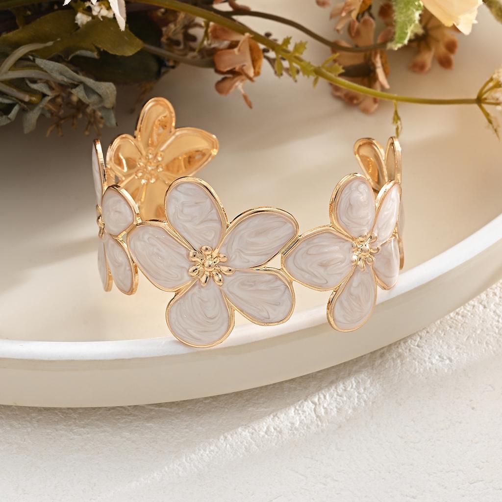 1pcs Fashion Oil Drop Flower Bracelet for Women Vintage Elegant Luxury Floral Open Bangle Daily Party Wear Vacation Jewelry Gift