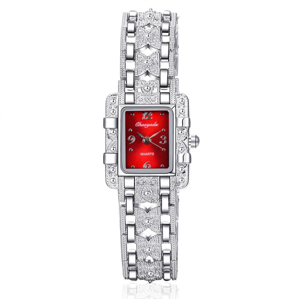 Elegant Roman Style Women's Watch With Sparkling Accents And Alloy Band