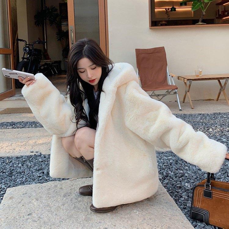 Lamb wool coat women's winter thickened hooded new imitation rabbit fur plush light padded fur