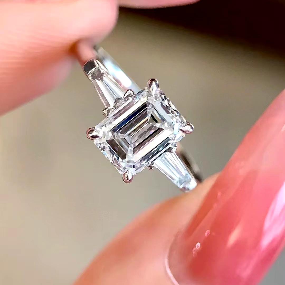 

Elegant 2-Carat Sugar Cube Open Ring - European and American Simple Fashion High-End Jewelry Adjustable Open Ring