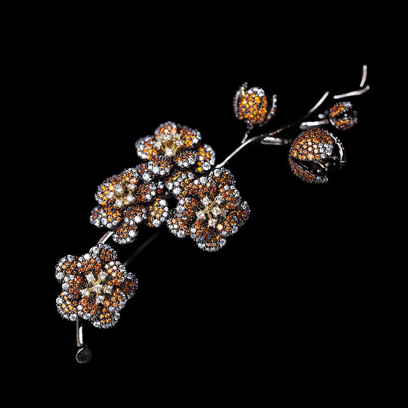 Bo Xin Yun Chinese Style High-End Plum Blossom Brooch for Women - Unique Design, Perfect Gift for Suits