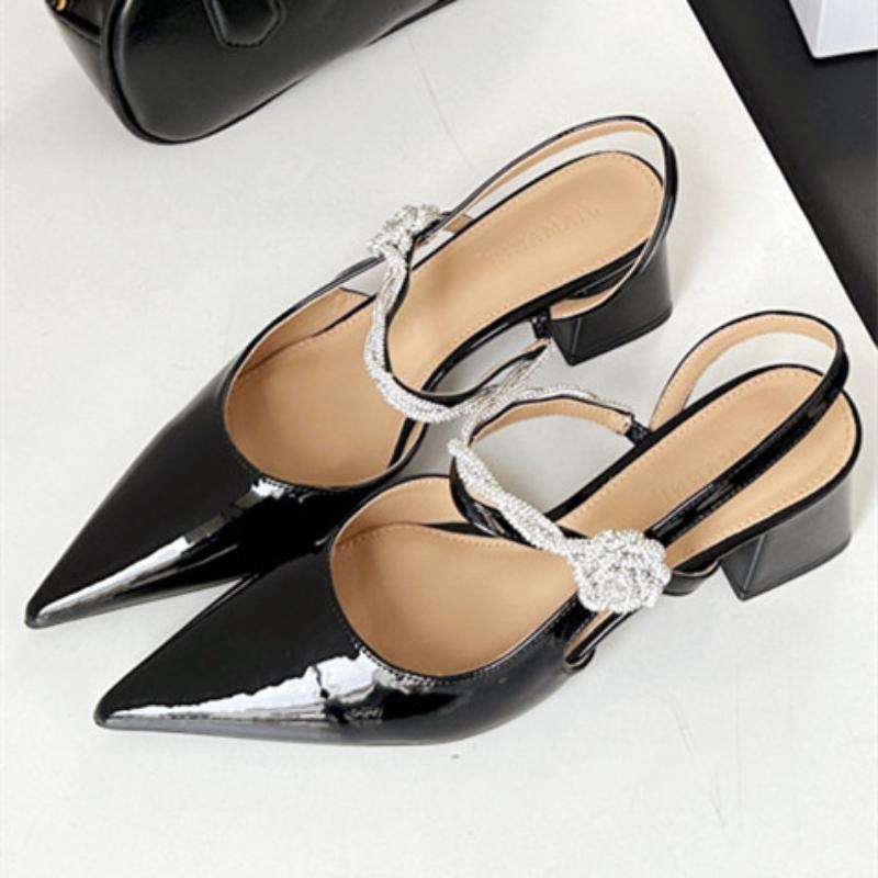 Fashion Luxury Rhinestone Flower Women Sandals High Quality Pointed Toe Patent Leather Square Heel Designer Shoes Fashion Women Shoes
