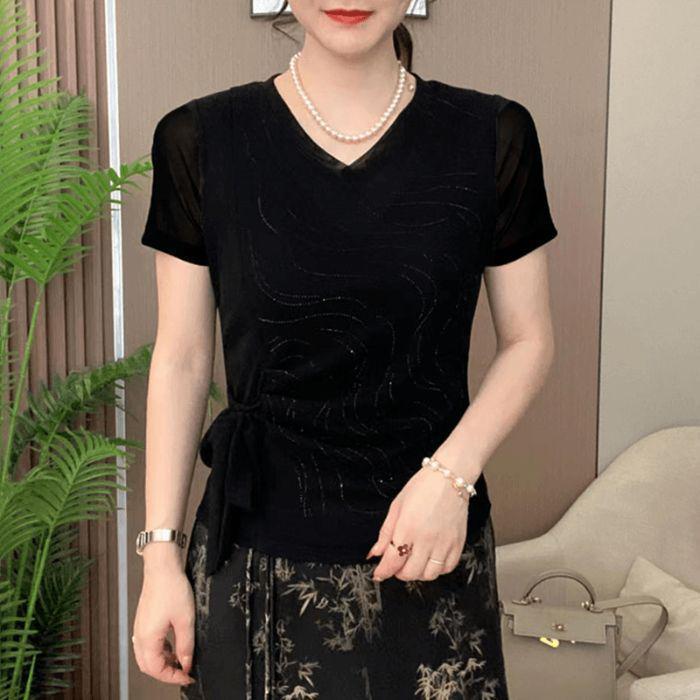 

Versatile Plus Size Rhinestone V-neck Tie-up T-shirt for Moms 2026 XL (Suitable for 105-120 jin)
