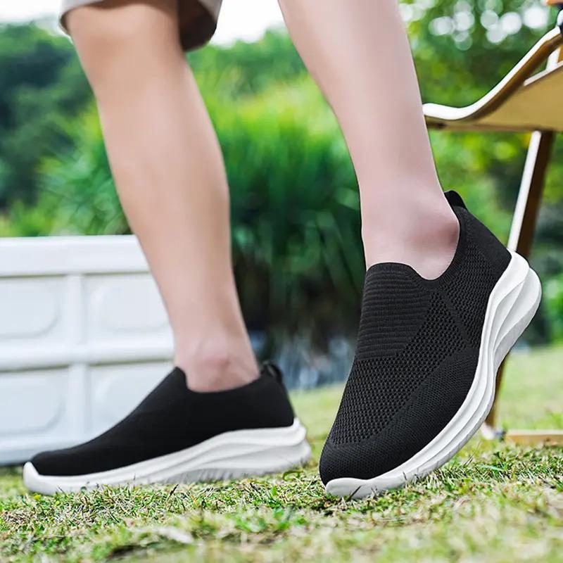 Walking Shoes Men's Sock Sneakers Lightweight Comfy Breathable Slip On Male Casual Pull-on Daily Shoes Men Anti-slip Shoes