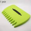 1 Pair Outdoor Leaf Grabber Garden Plastic Rake for Collecting Leaves Yard Cleaning Tool with Durable Plastic Construction