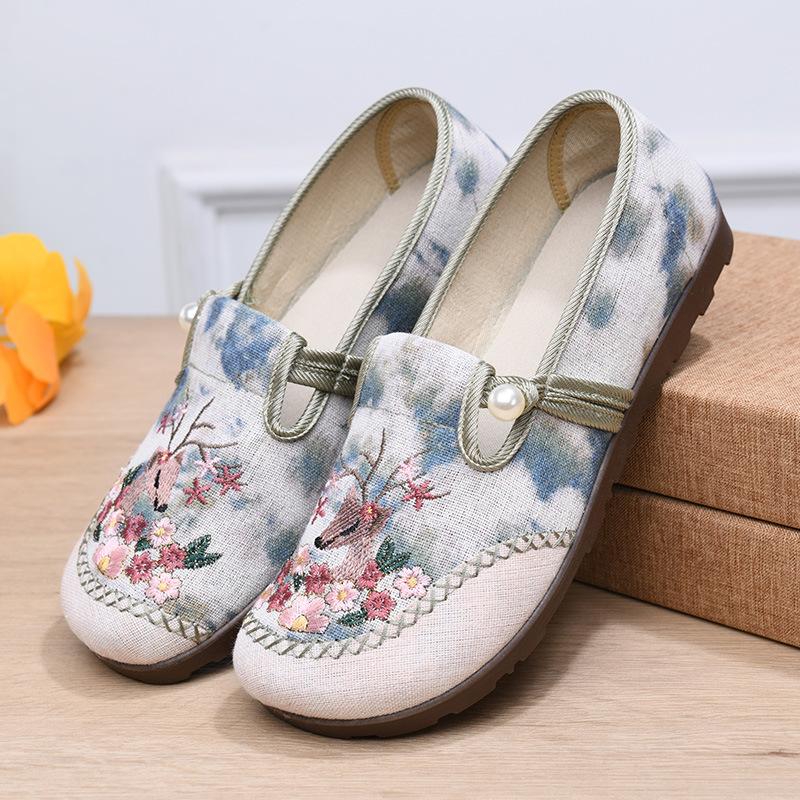 Fashion Ladies' summer 2025 breathable soft sole anti-slip mom shoes leisure mesh flat embroidered shoes Embroidery