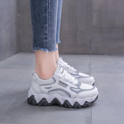 Korean Style Internet Celebrity Fashion Clunky Sneakers Women Spring Summer Casual Sneaker Women Thick Bottom Retro Student Running Shoes