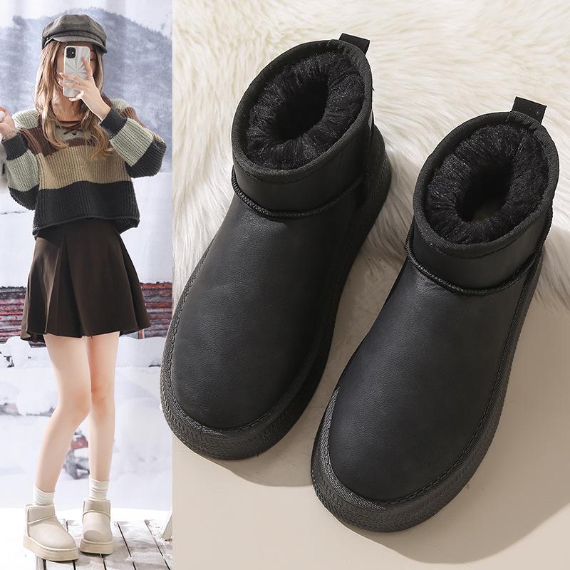 Winter new Northeast snow boots short boots piled thickened leather thick-soled waterproof and non-slip cotton boots small short boots