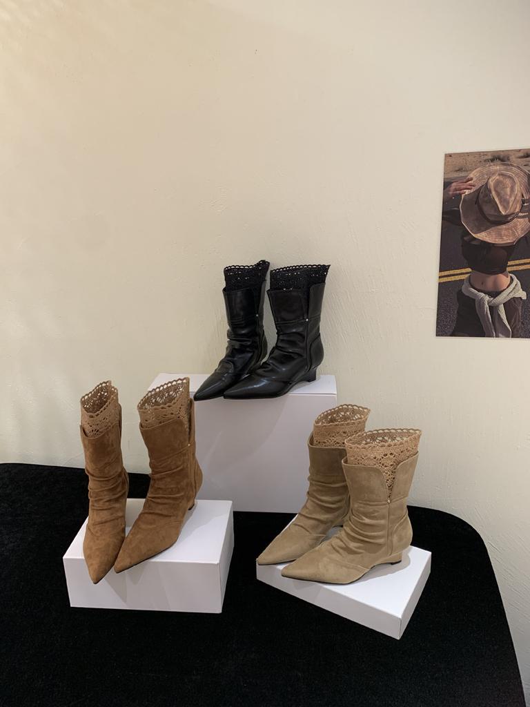 Spitzer Keilabsatz Skinny Stiefel Damen 2025 Herbst und Winter Beige Plüschstiefel Hoher Absatz Britischer Stil Stiefel Skinny Stiefel