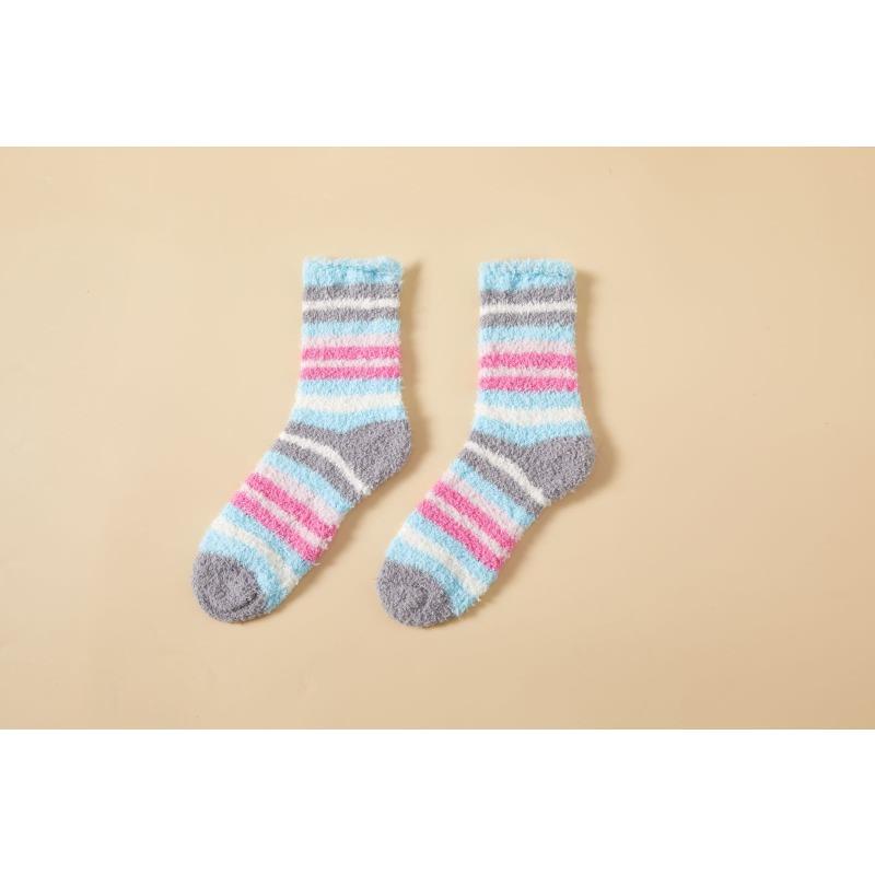 Women's Medium Tube Coral Fleece Socks with Stripes, No Hair Loss, Warm Confinement Floor Socks, Fixed Color Matching Grid