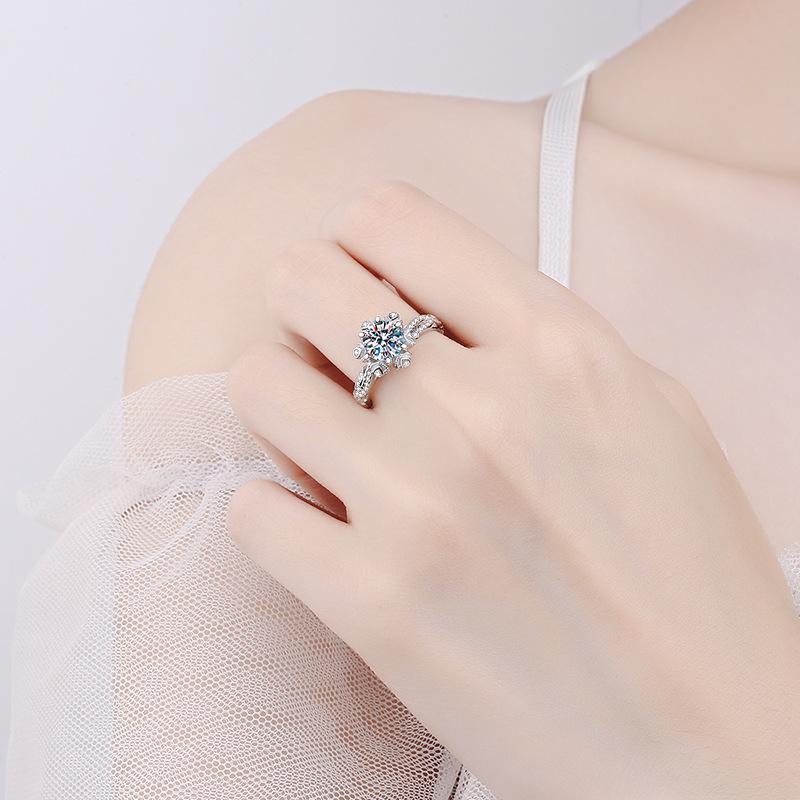 Korean Style Women's Ring: 1 Carat Moissanite Diamond On PT950 Platinum-Plated Silver