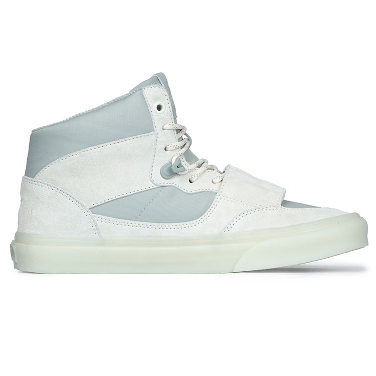 Vans Mountain Edition C2H4 Nightwalker Unisex Sneakers Tofu Pigeon VN0A3TKG627