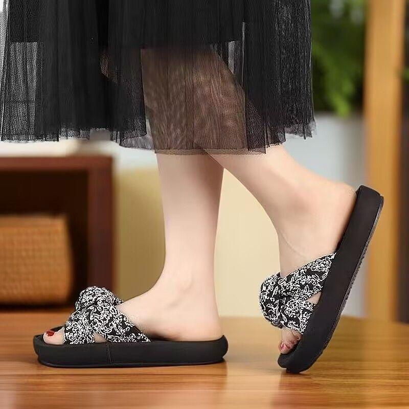 

Тапочки в китайском стиле, женская летняя одежда 2025 года, новые повседневные пляжные сандалии на толстой подошве, модные универсальные односложные сандалии 40