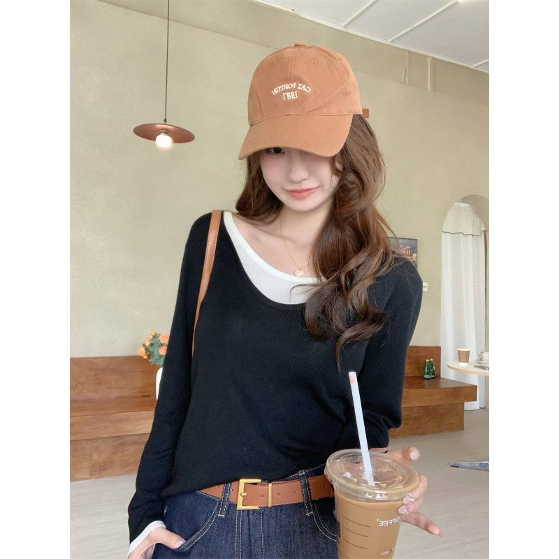 Fake two-piece contrasting knitted sweater women's spring splicing long-sleeved top casual age-reducing bottoming shirt