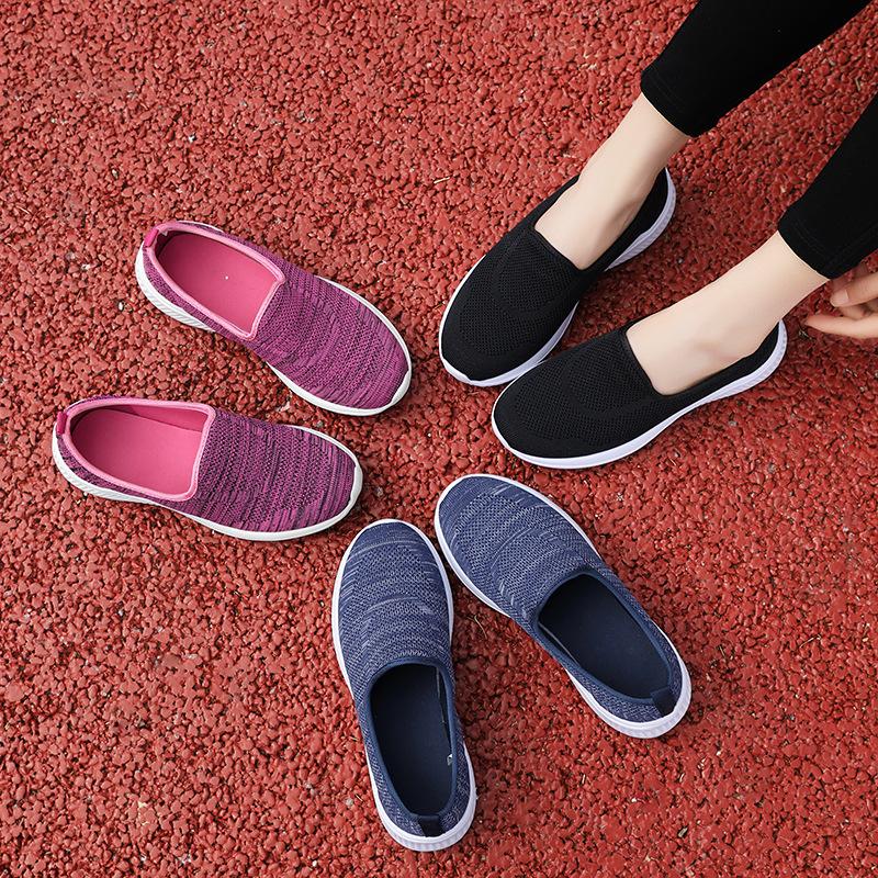 Lightweight and Breathable Women's Shoes Spring and Summer Fly-woven Mesh Sports Casual Running Shoes Lazy Pedal Middle-aged Mother Shoes