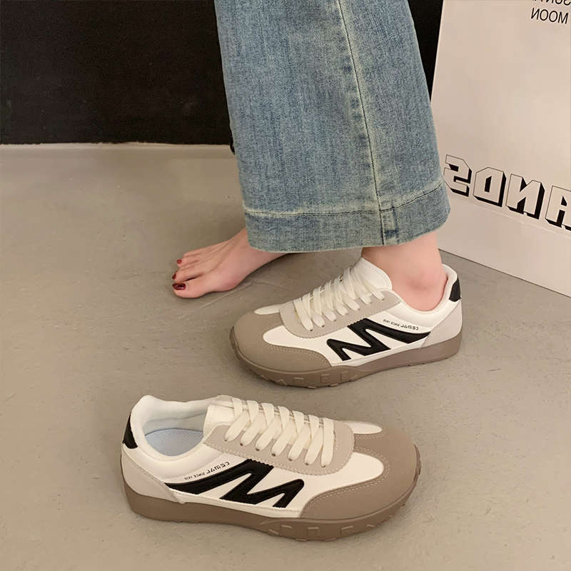  new autumn sports and leisure board shoes flat-soled German training shoes niche daily versatile super fire