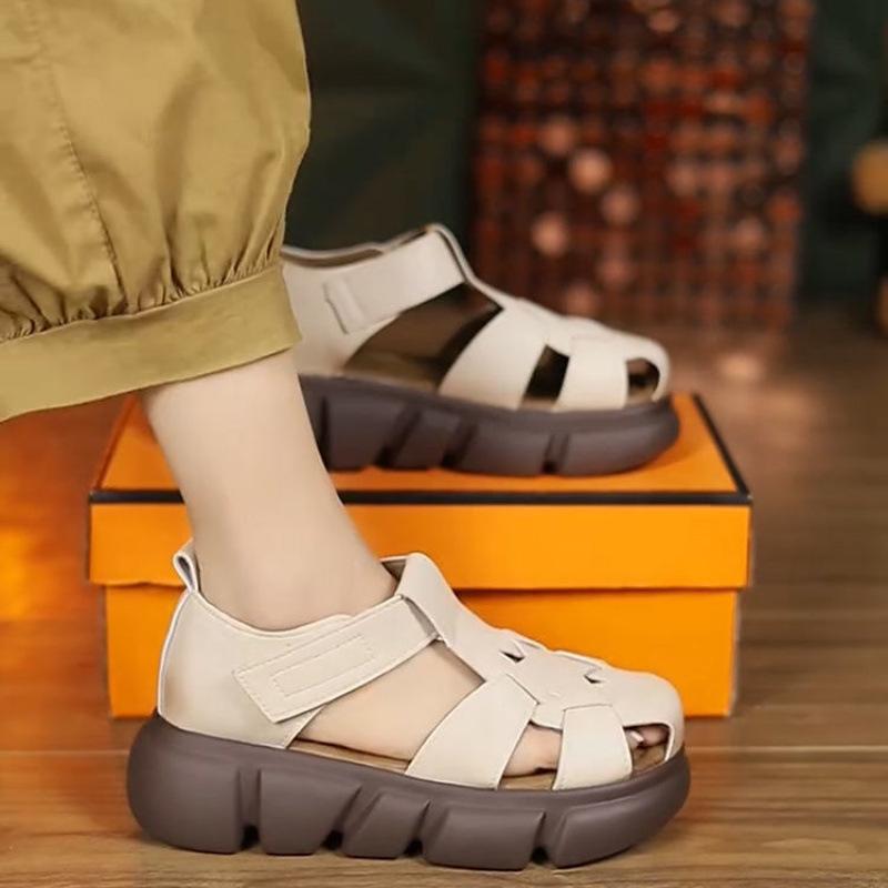 Platform Sandals 2025 Summer New Hollow Retro Muffin Shoes Soft-soled Bag Head Sandals