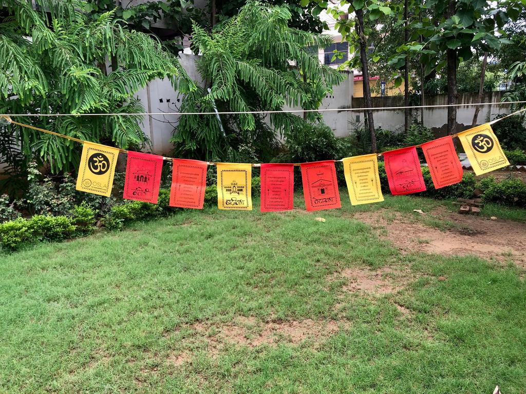 Himalayan Cloth Flags, Hindu Prayer Flags, Char Dham Flags, 13X9cm flag, 10 flags total, 1.1m length, Yoga, Temple, Meditation, Prayer