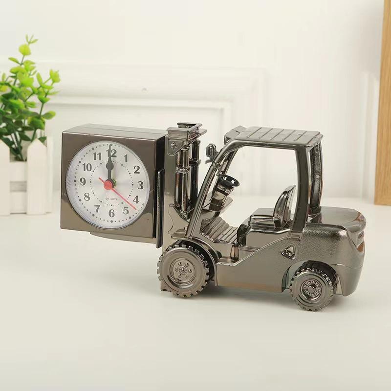 

The Retro Digital Clock Decoration Designed By The Forklift Is Very Suitable for Students Bedside