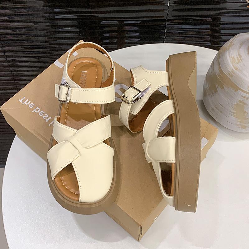 2025 Sommer neue bequeme und modische Muffin-Plateausandalen Damen lässige römische Ein-Wort-Schnalle mit Rock Damenschuhe