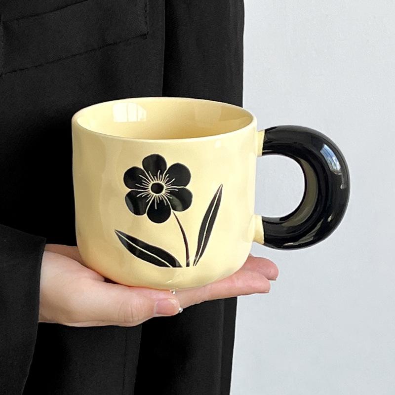 Retro Flower Ceramic Mug with Lid Spoon Premium Sense Drinking Cup Couple Gift Household Coffee Milk Mug