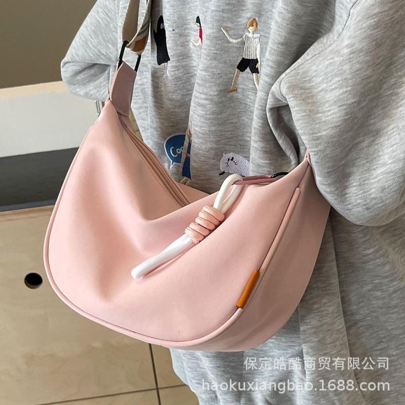 Crossbody bag women 2025 new summer shoulder canvas bag mobile phone bag niche sports versatile ins nylon dumpling bag