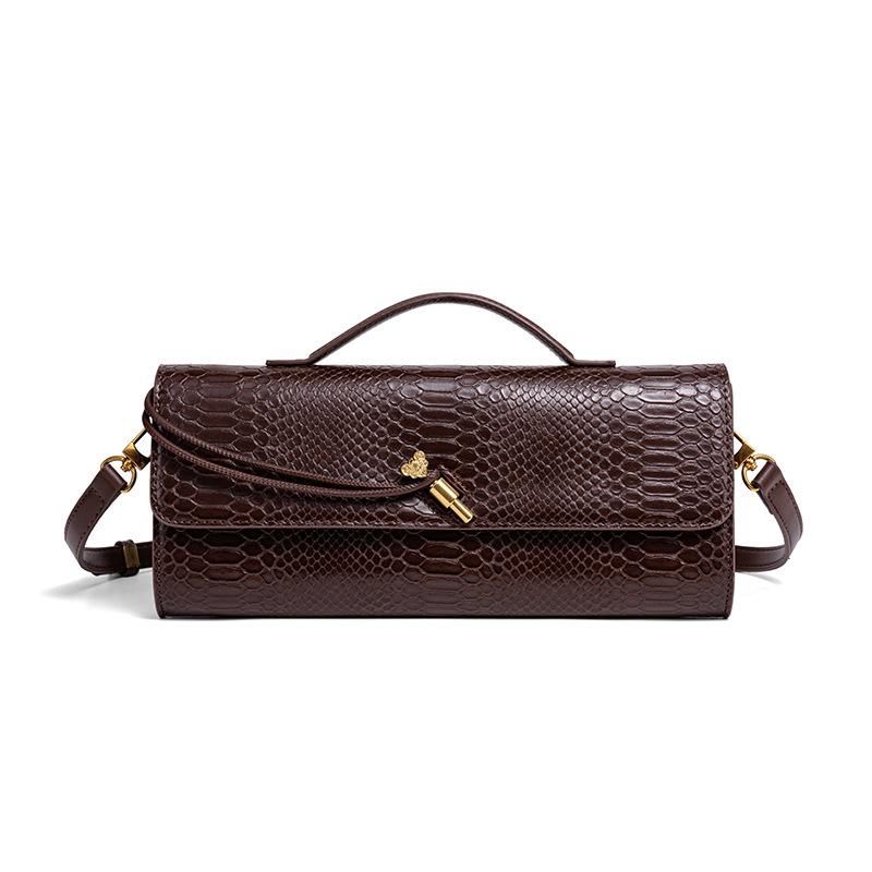 

Holding A Dinner Bag, Women S Horizontal Version, Trendy Crocodile Pattern, Python Pattern, Baguette Bag, Niche One-Shoulder Messenger Bag. 31.5*4*11 темно-коричневого кольору