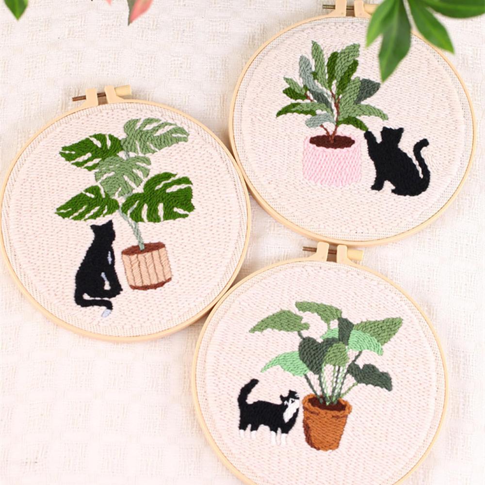 Cartoon Cat & Green Plant - Embroidery Starter Kits with Embroidery Hoops, Punch Needle Fabric with Pattern, Punch Needle Kit for Craft Lovers