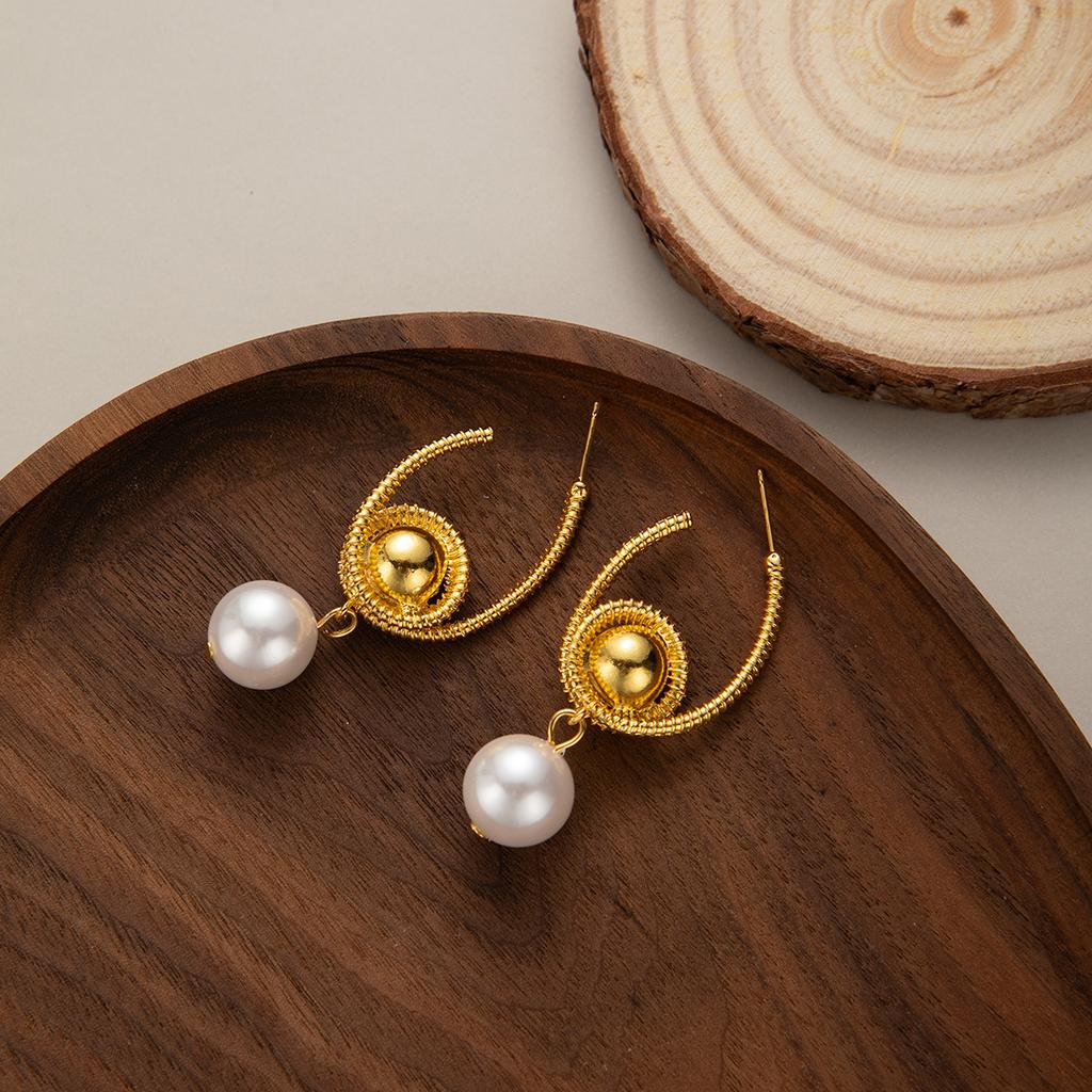 Unique and Exaggerated Metal Earrings for Women with Fashionable and High-grade Design - Stand Out In Parties