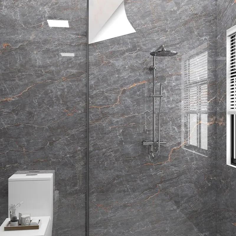 Carta da parati per pareti in rotoli Senza formaldeide Bagno Adesivo Impermeabile Impermeabile Motivo Marmo Carta da parati Autoadesiva