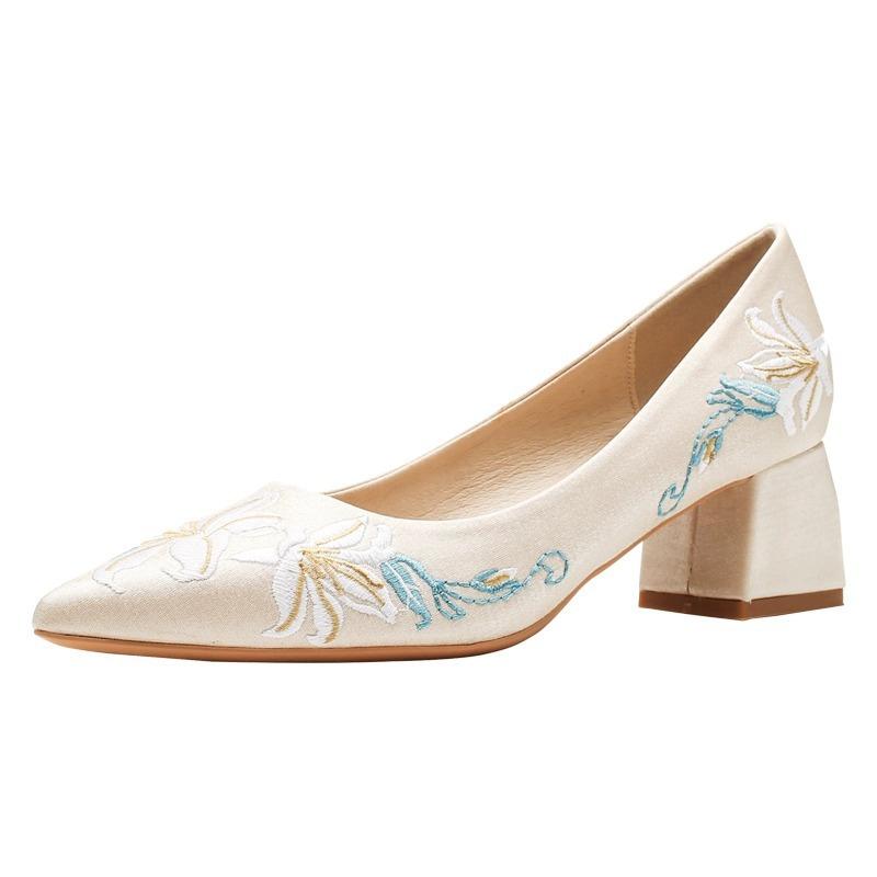 Embroidered single shoes women's new light-colored dress women's shoes are not tired of cheongsam high heels